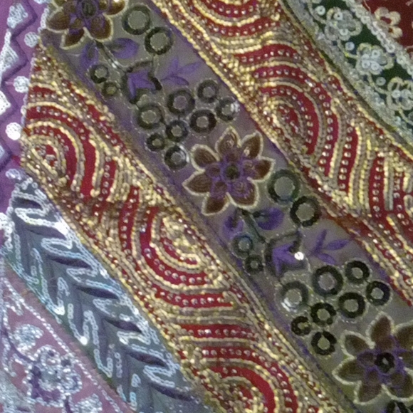 Sequined pillow covers - Picture 4 of 5